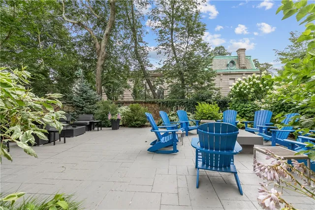 $3,750 | 426 Spring Street, Unit B101, Newport, RI 02840