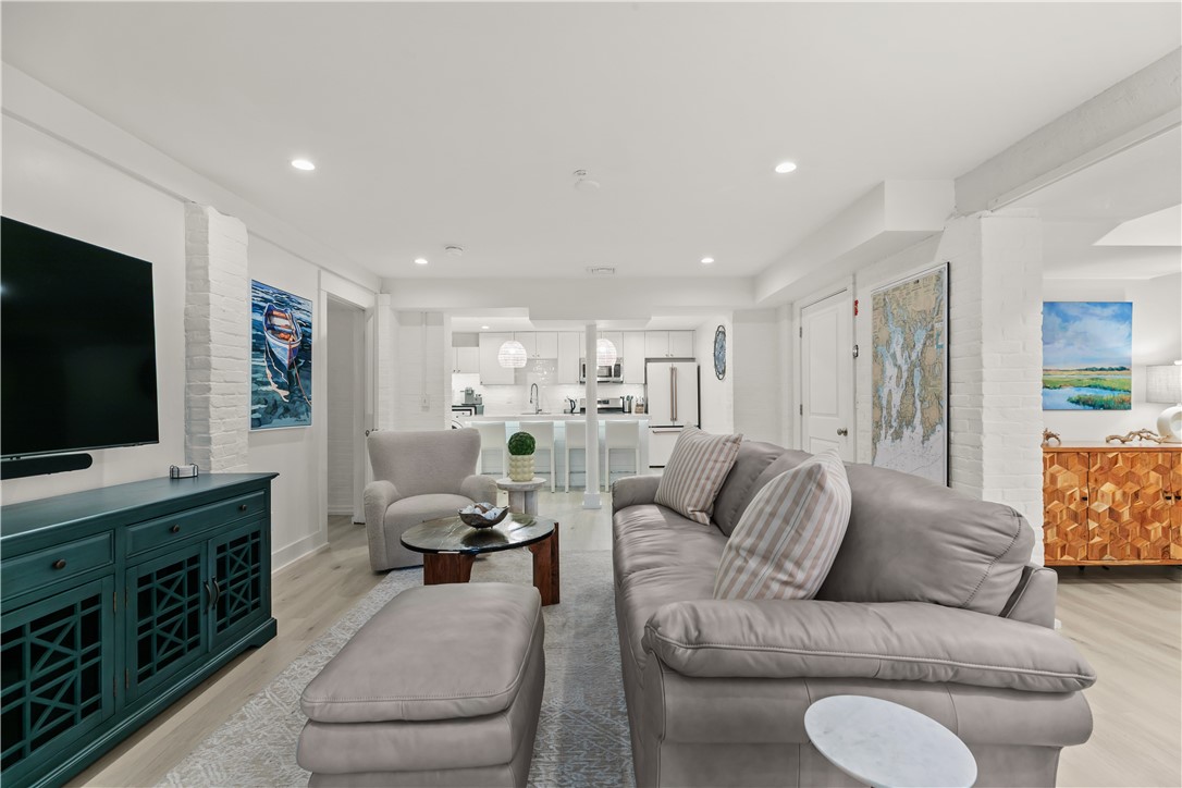 426 Spring Street, Unit B101 Newport, RI 02840 - Photo 8 of 26