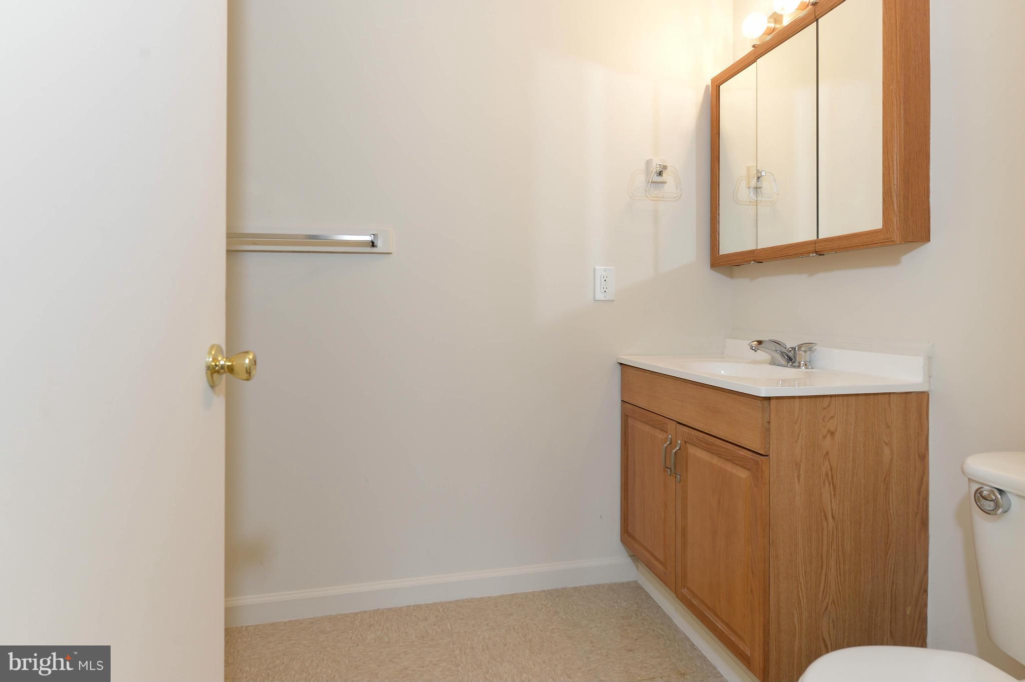 8 Kent Road Elkton, MD 21921 - Photo 3 of 16 Bath (Master)
