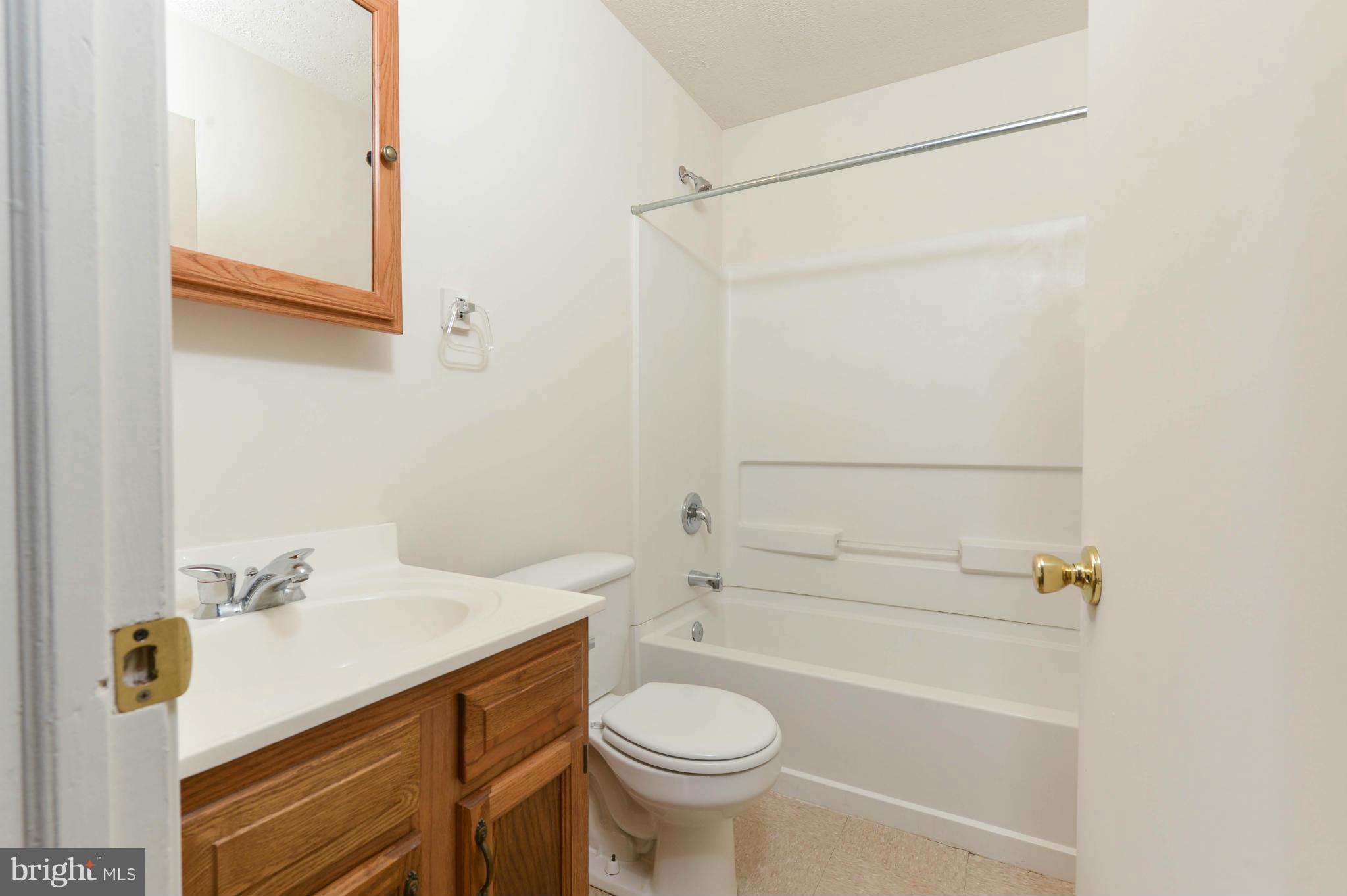 8 Kent Road Elkton, MD 21921 - Photo 9 of 16 Bath