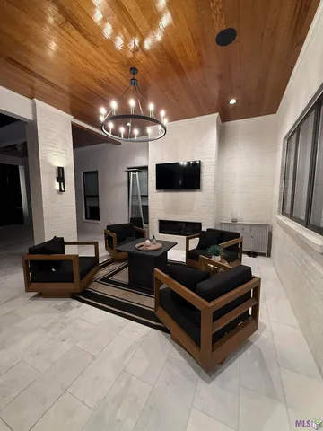 $2,272,000 | Undisclosed Address, Baton Rouge, LA 70810