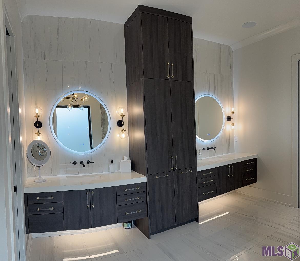 Undisclosed Address Baton Rouge, LA 70810 - Photo 10 of 33 Master Bath