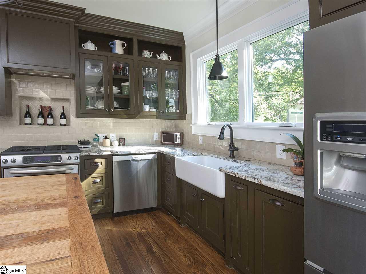 402 Overbrook Road Greenville, SC 29607 - Photo 12 of 25