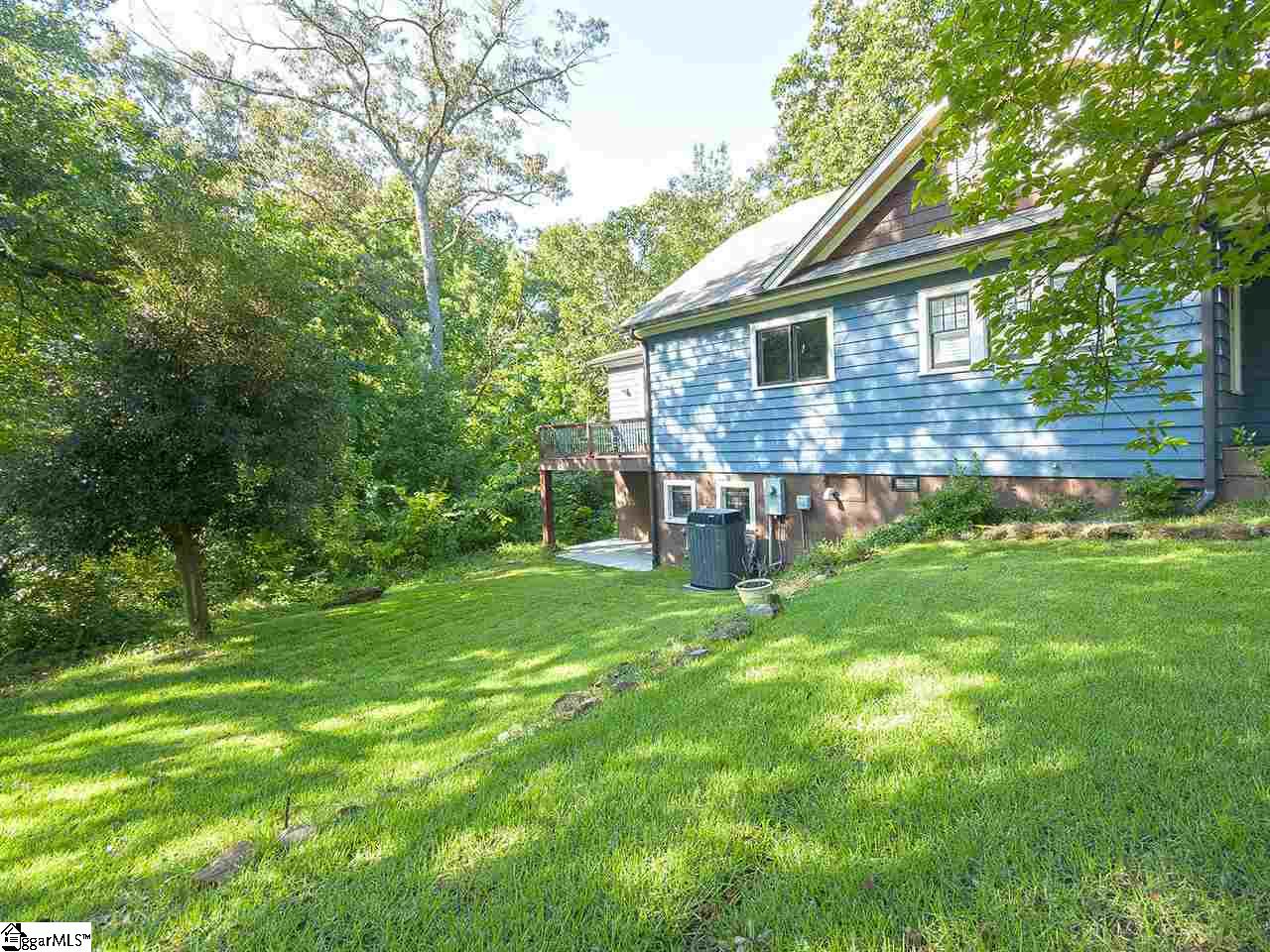 402 Overbrook Road Greenville, SC 29607 - Photo 3 of 25
