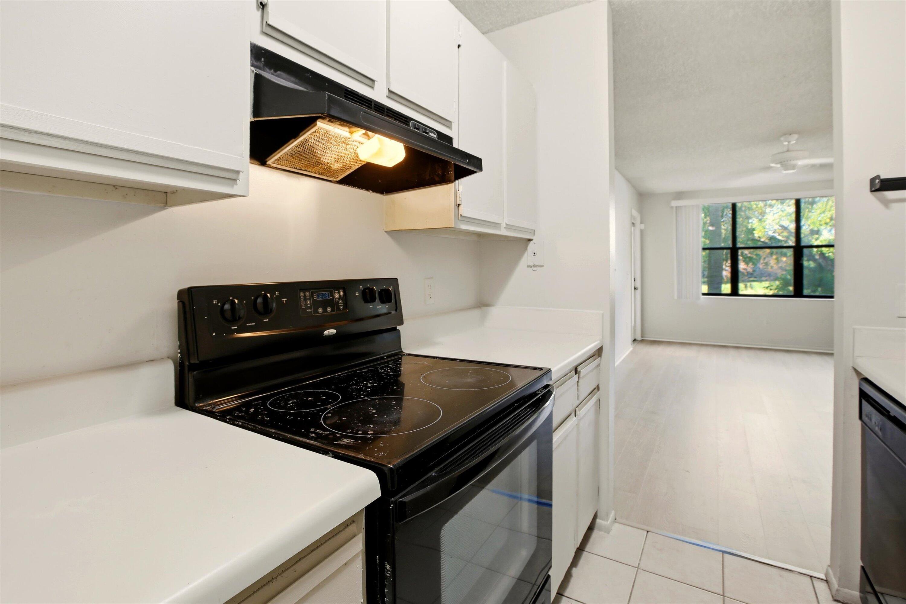 4521 West McNab Road, Unit 27 Pompano Beach, FL 33069 - Photo 11 of 16 11-Photo 011 (3)