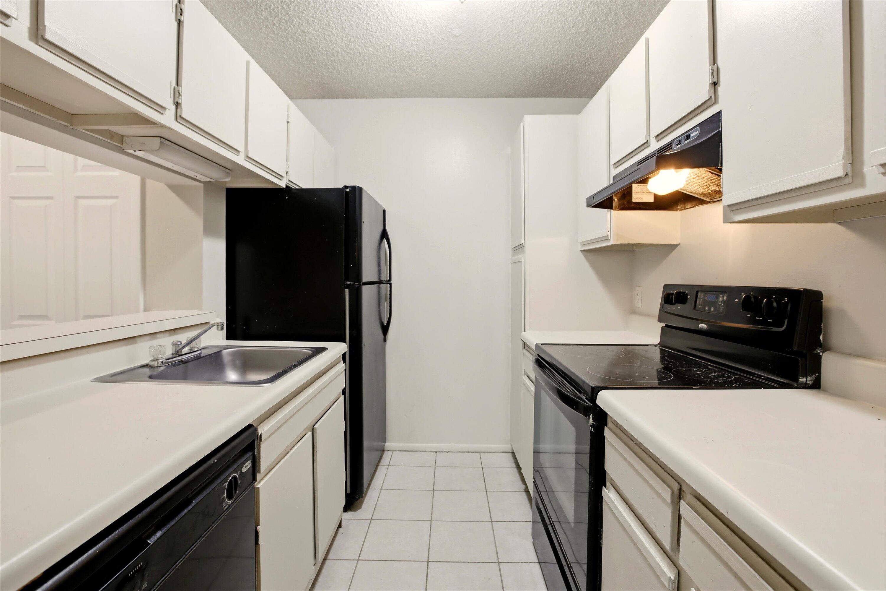 4521 West McNab Road, Unit 27 Pompano Beach, FL 33069 - Photo 10 of 16 10-Photo 010 (3)