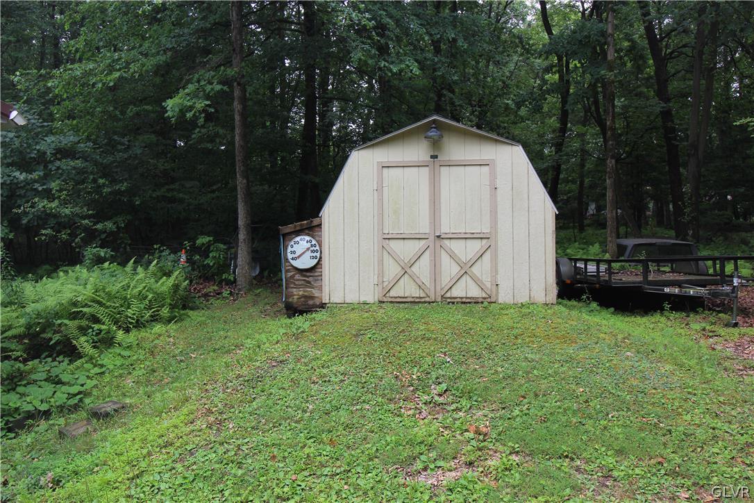 140 Hawk Road Lehighton, PA 18235 - Photo 8 of 28 Gallery Image 8