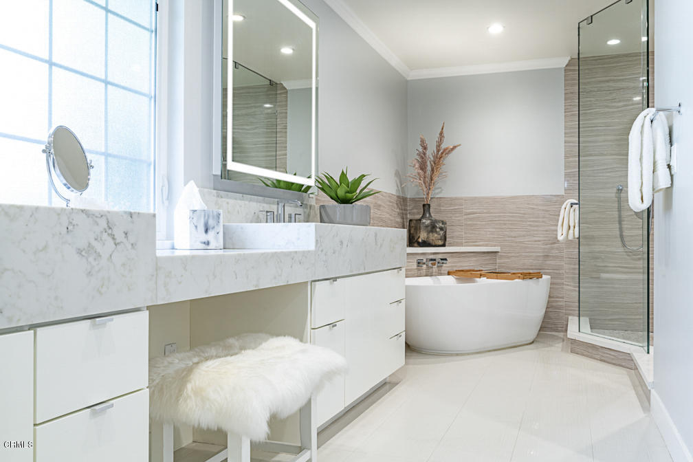 3710 Hampton Road Pasadena, CA 91107 - Photo 23 of 42 a white bath tub sitting in a bathroom