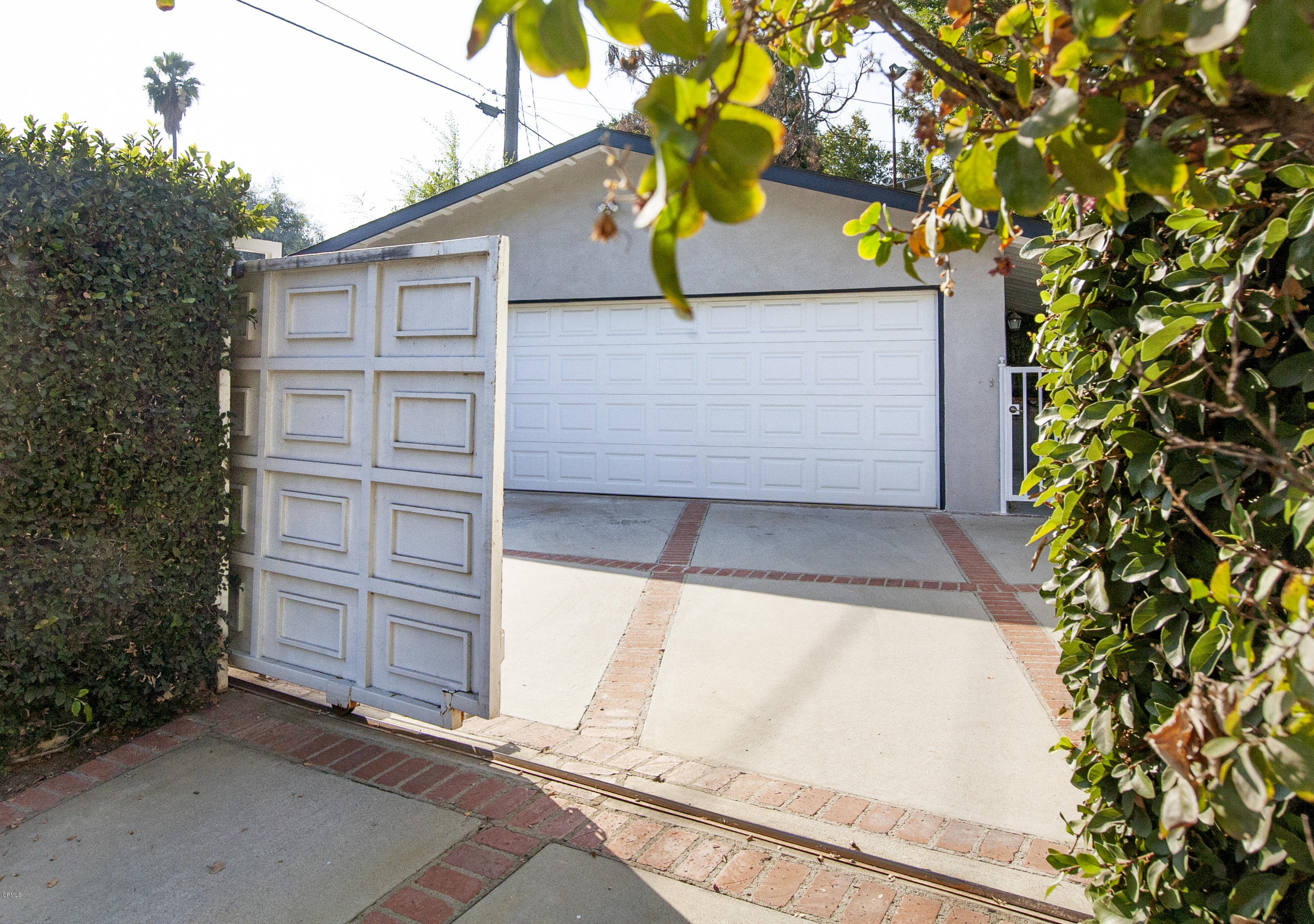 3710 Hampton Road Pasadena, CA 91107 - Photo 41 of 42 front view of a house with a garage