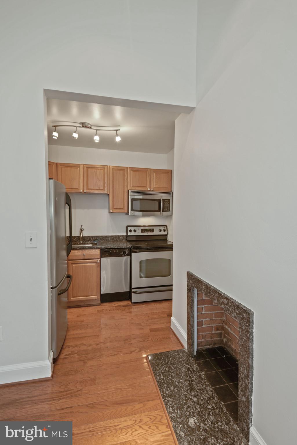 1305 P Street Northwest, Unit 1 Washington, DC 20005 - Photo 12 of 22