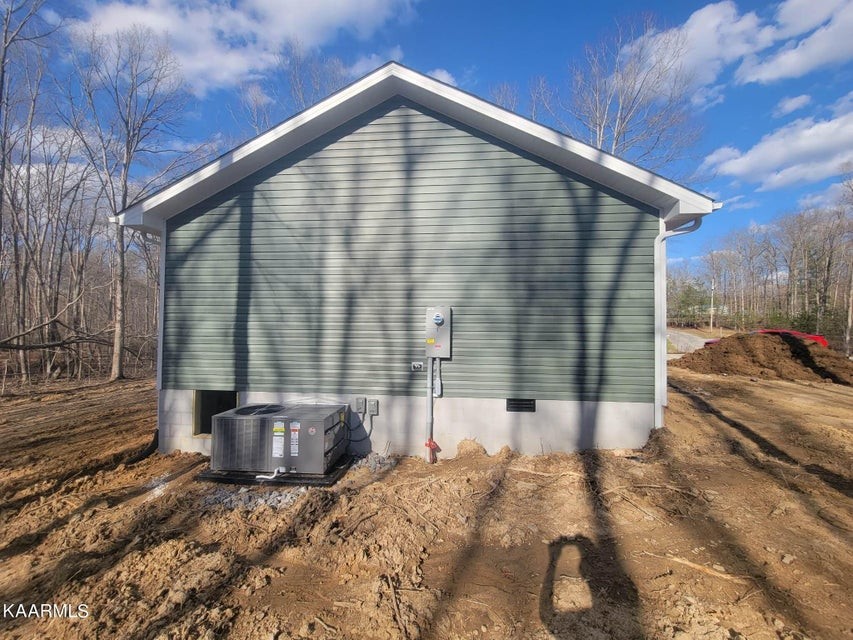 1045 Colony Road Grimsley, TN 38565 - Photo 14 of 22 Gallery Image 14