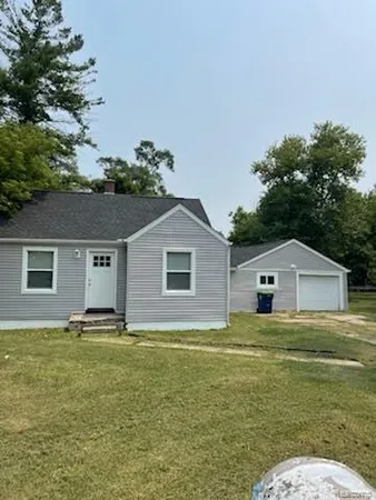 $74,900 | 334 South 24th Street, Saginaw, MI 48601