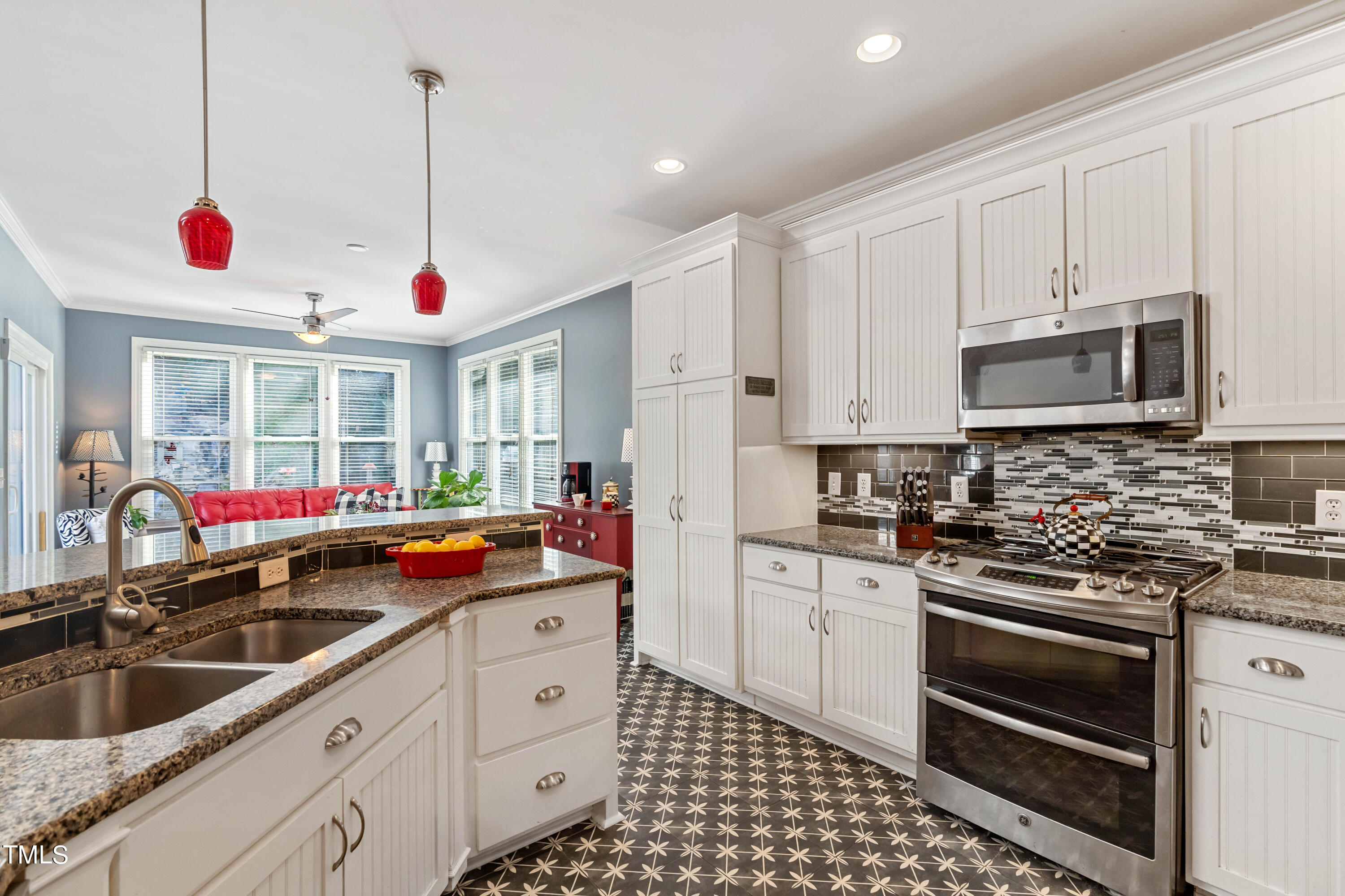 3805 April Place Raleigh, NC 27612 - Photo 17 of 34 DSC09007