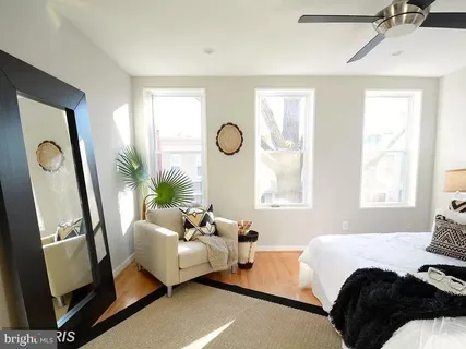 $3,000 | 624 14th Place Northeast, Washington, DC 20002