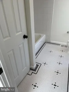 $3,000 | 624 14th Place Northeast, Washington, DC 20002