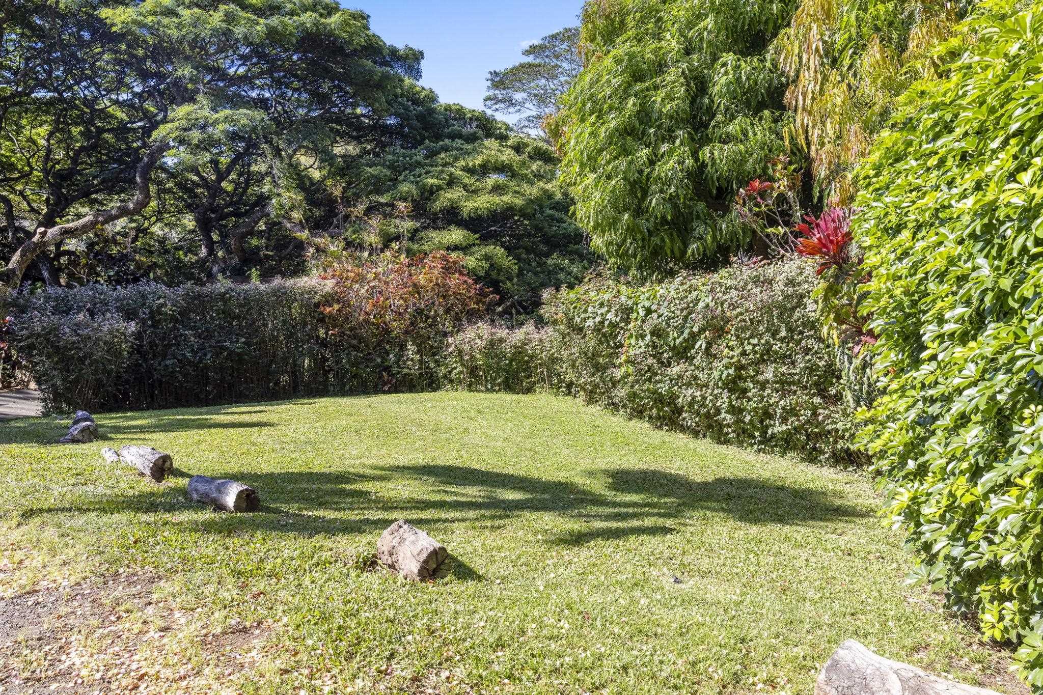 998 Kauhikoa Road, Unit 4 Haiku, HI 96708 - Photo 14 of 40