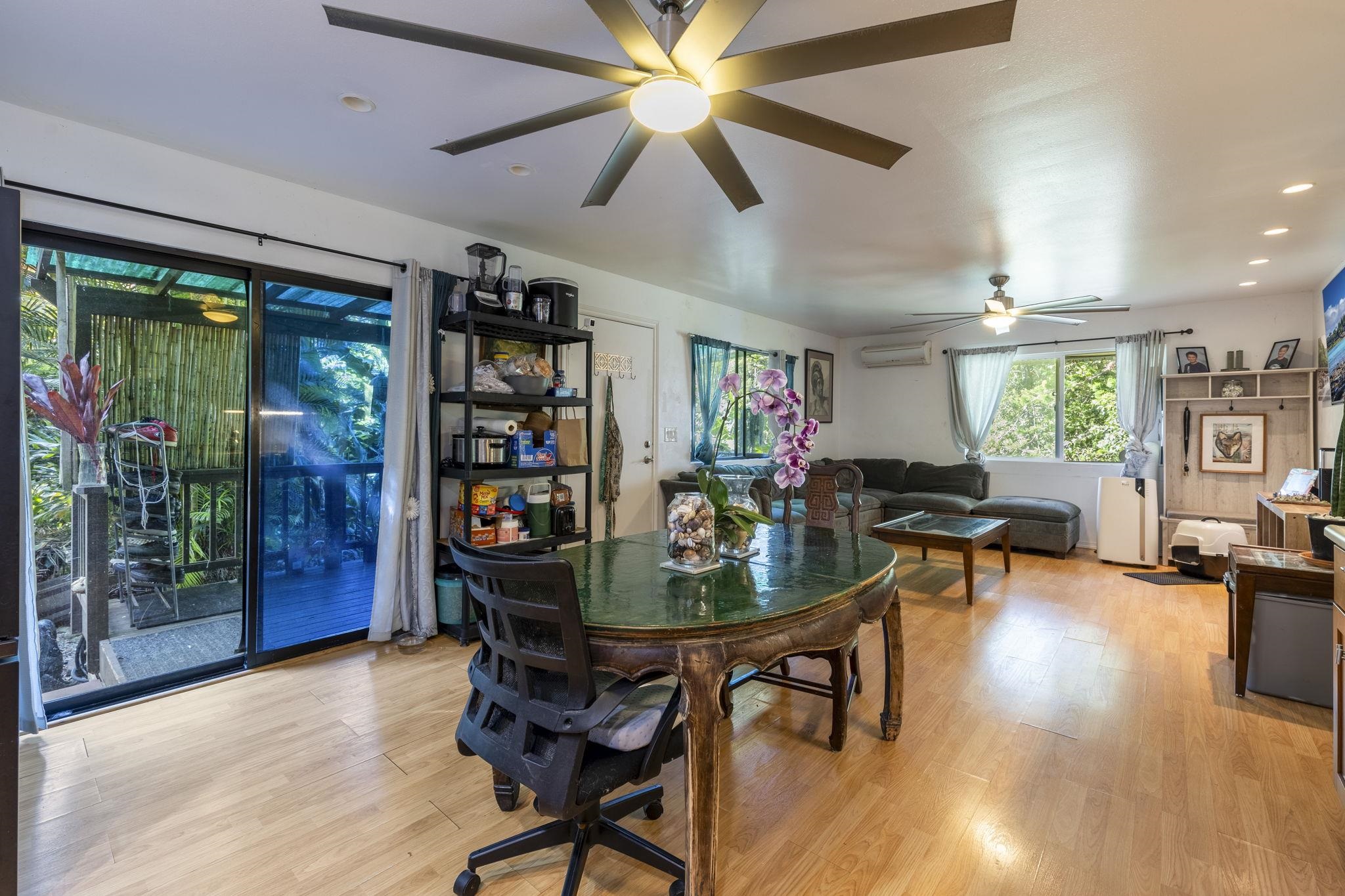 998 Kauhikoa Road, Unit 4 Haiku, HI 96708 - Photo 2 of 40