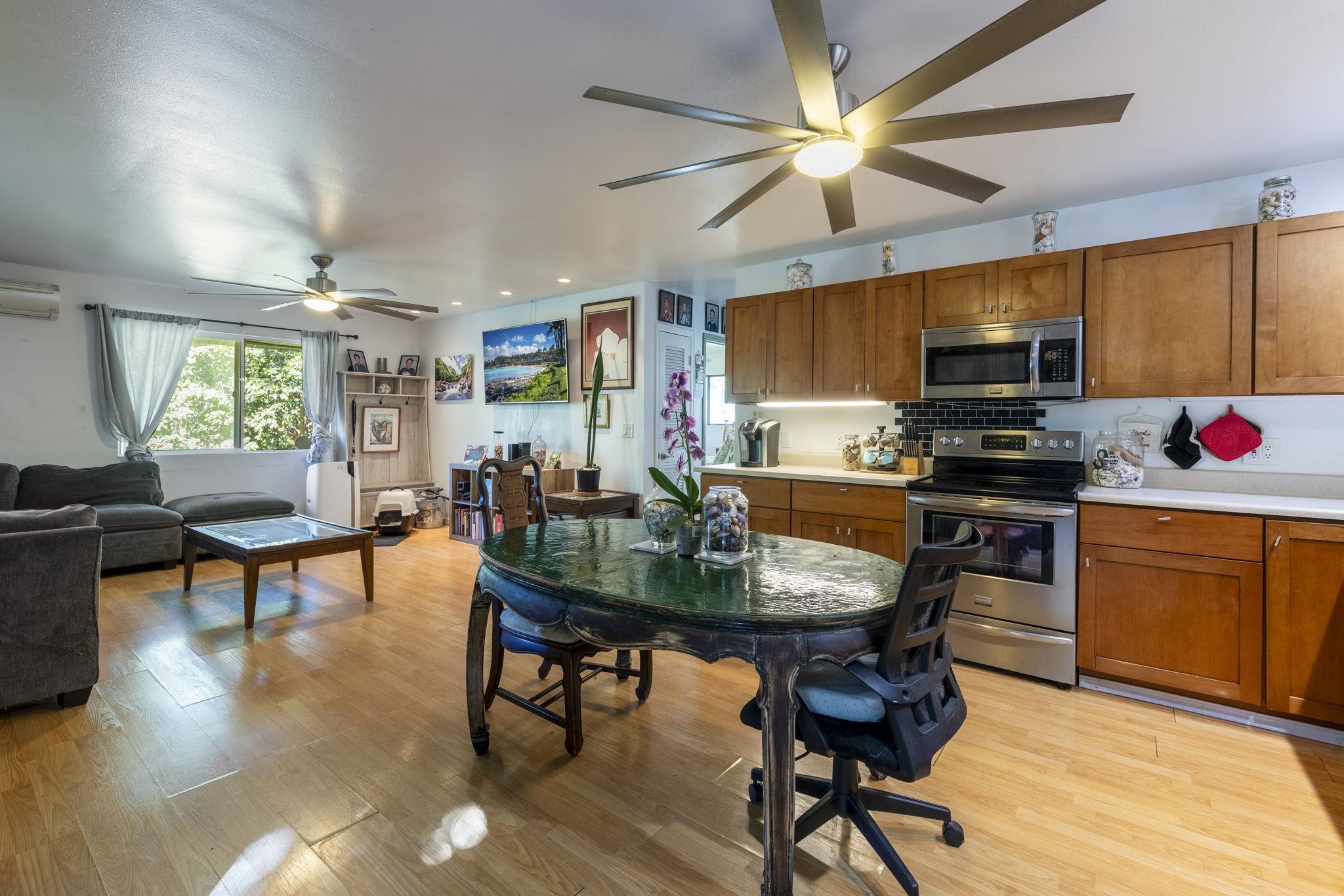 998 Kauhikoa Road, Unit 4 Haiku, HI 96708 - Photo 4 of 40