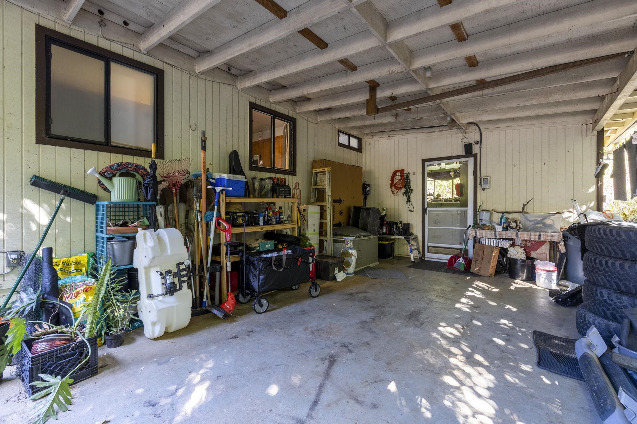 998 Kauhikoa Road, Unit 4 Haiku, HI 96708 - Photo 10 of 40