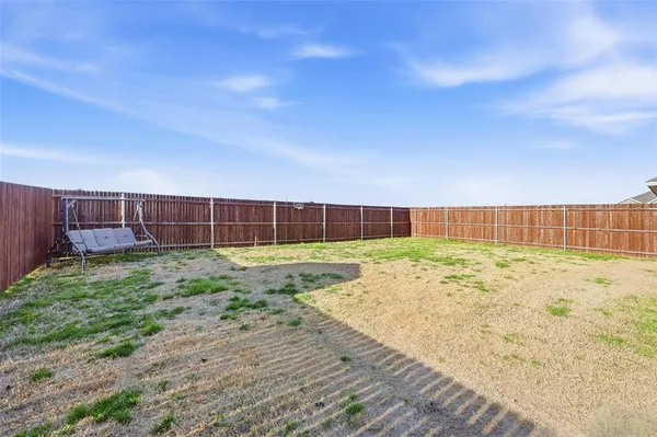 $281,990 | 1012 Grand Vw Drive, Ennis, TX 75119