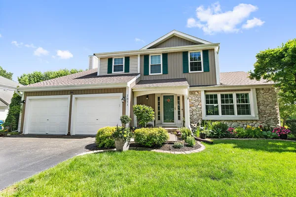 2311 Stewart Lane, West Dundee, IL 60118