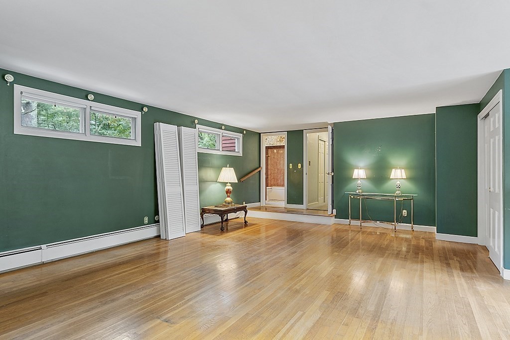 33 Barbara Road Sudbury, MA 01776 - Photo 25 of 35