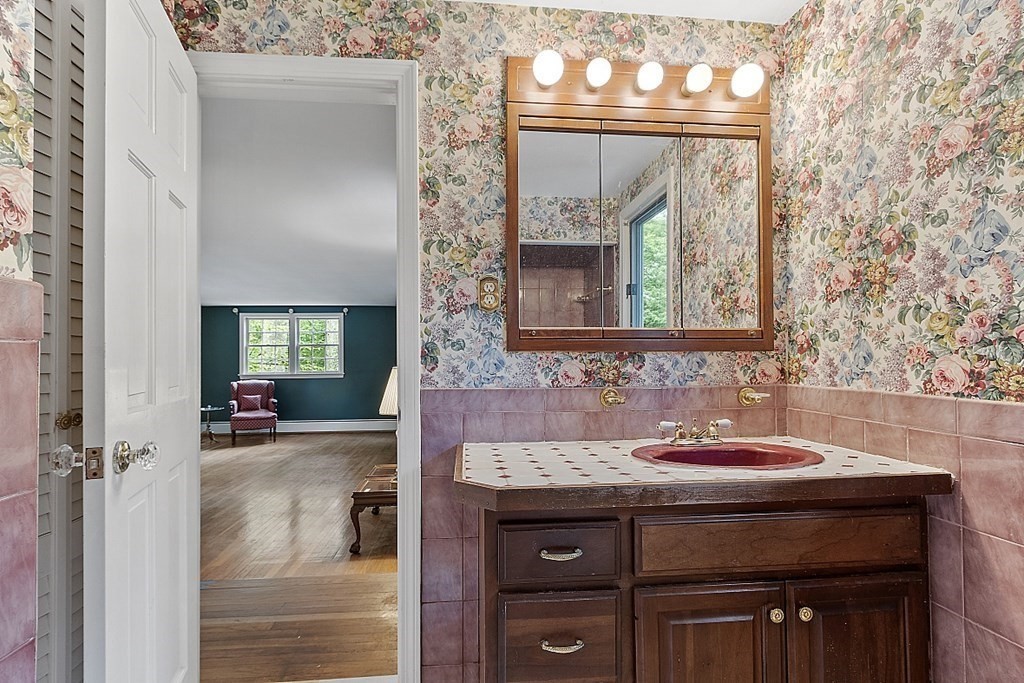 33 Barbara Road Sudbury, MA 01776 - Photo 28 of 35