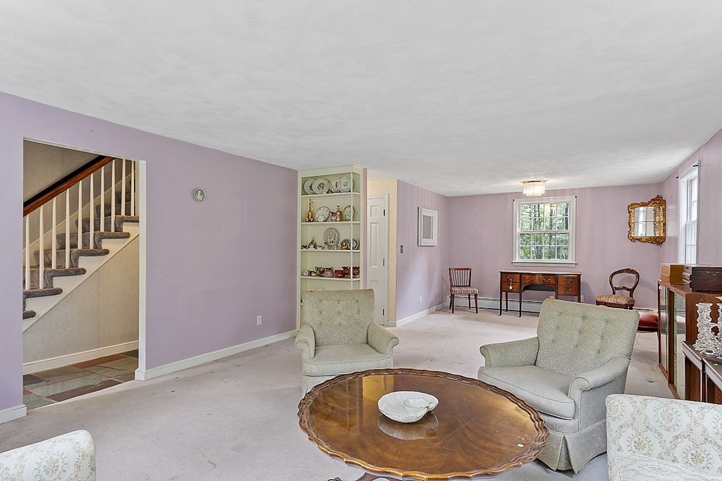 33 Barbara Road Sudbury, MA 01776 - Photo 8 of 35
