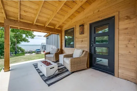 $346,500 | 203 Evans Street, Lake Bridgeport, TX 76426