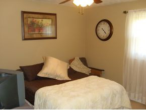 204 Eastern Star Road Kingsport, TN 37663 - Photo 22 of 24 Front end bedroom