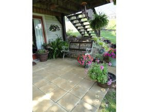 204 Eastern Star Road Kingsport, TN 37663 - Photo 4 of 24 patio area
