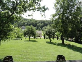 204 Eastern Star Road Kingsport, TN 37663 - Photo 7 of 24 Fenced Back yard