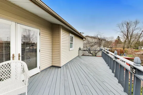 $500,000 | 127 West King Henry Court, Palatine, IL 60067