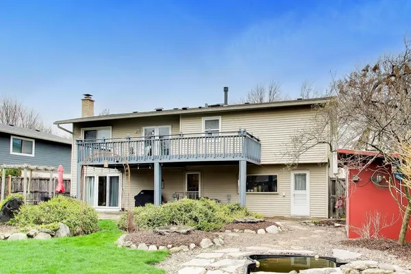$500,000 | 127 West King Henry Court, Palatine, IL 60067