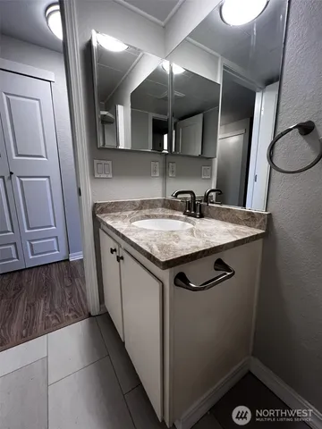 $264,950 | 1735 West Sunn Fjord Lane, Unit I104, Bremerton, WA 98312