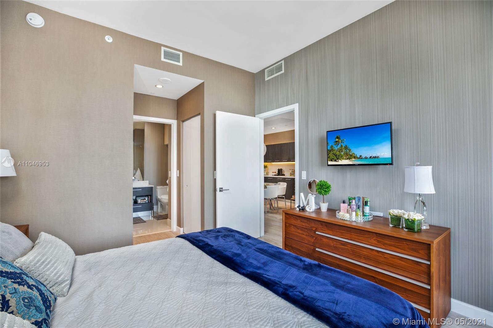 45 Southwest 9th Street, Unit 4204 Miami, FL 33130 - Photo 11 of 66