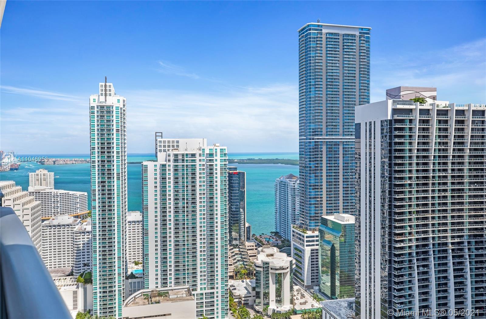 45 Southwest 9th Street, Unit 4204 Miami, FL 33130 - Photo 17 of 66 a view of a city with tall buildings