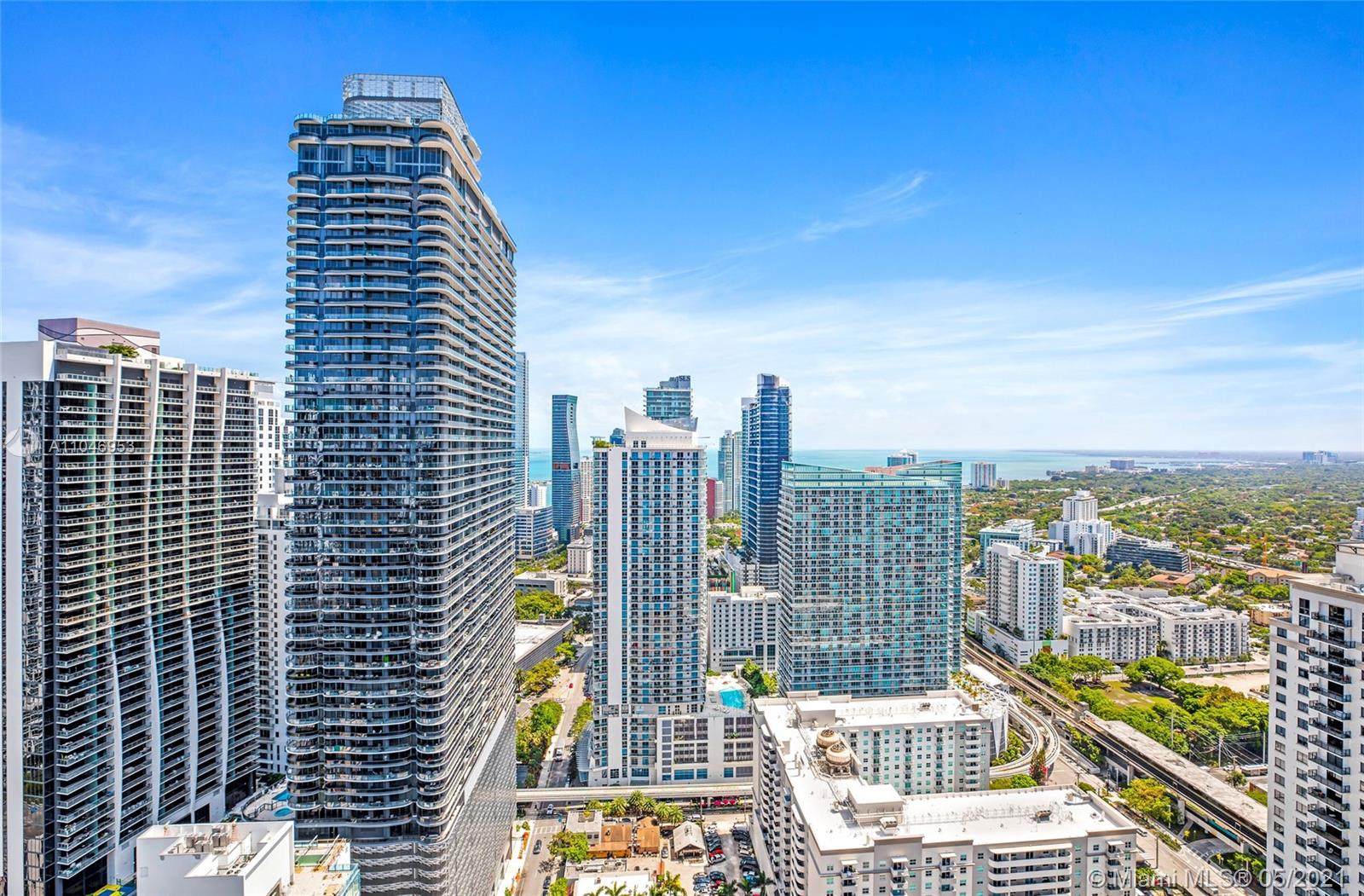 45 Southwest 9th Street, Unit 4204 Miami, FL 33130 - Photo 20 of 66 a view of city with tall buildings