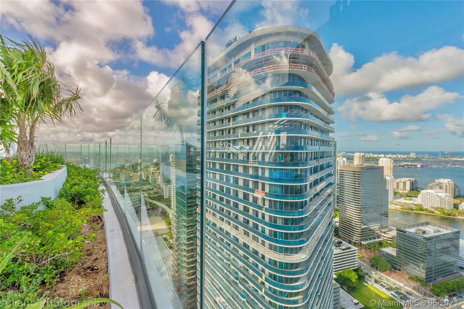 45 Southwest 9th Street, Unit 4204 Miami, FL 33130 - Photo 39 of 66 a view of a balcony with outdoor space