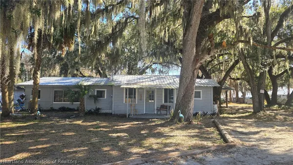 $1,100 | 44 Crawford Drive, Unit 40, Lake Placid, FL 33852