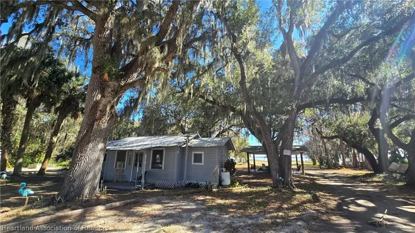 $1,100 | 44 Crawford Drive, Unit 40, Lake Placid, FL 33852