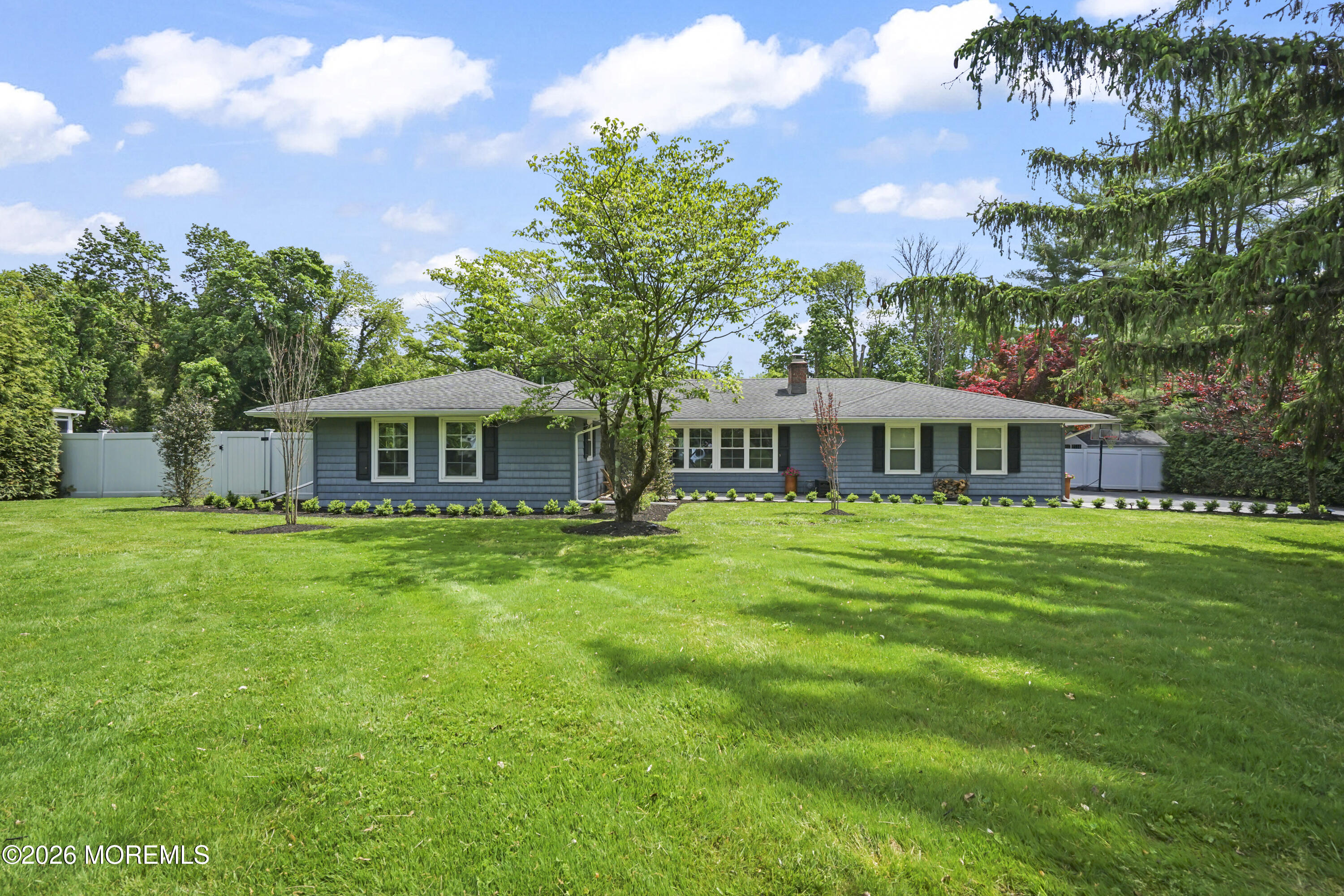 17 Ballantine Road Middletown, NJ 07748 - Photo 3 of 63 DSC09086