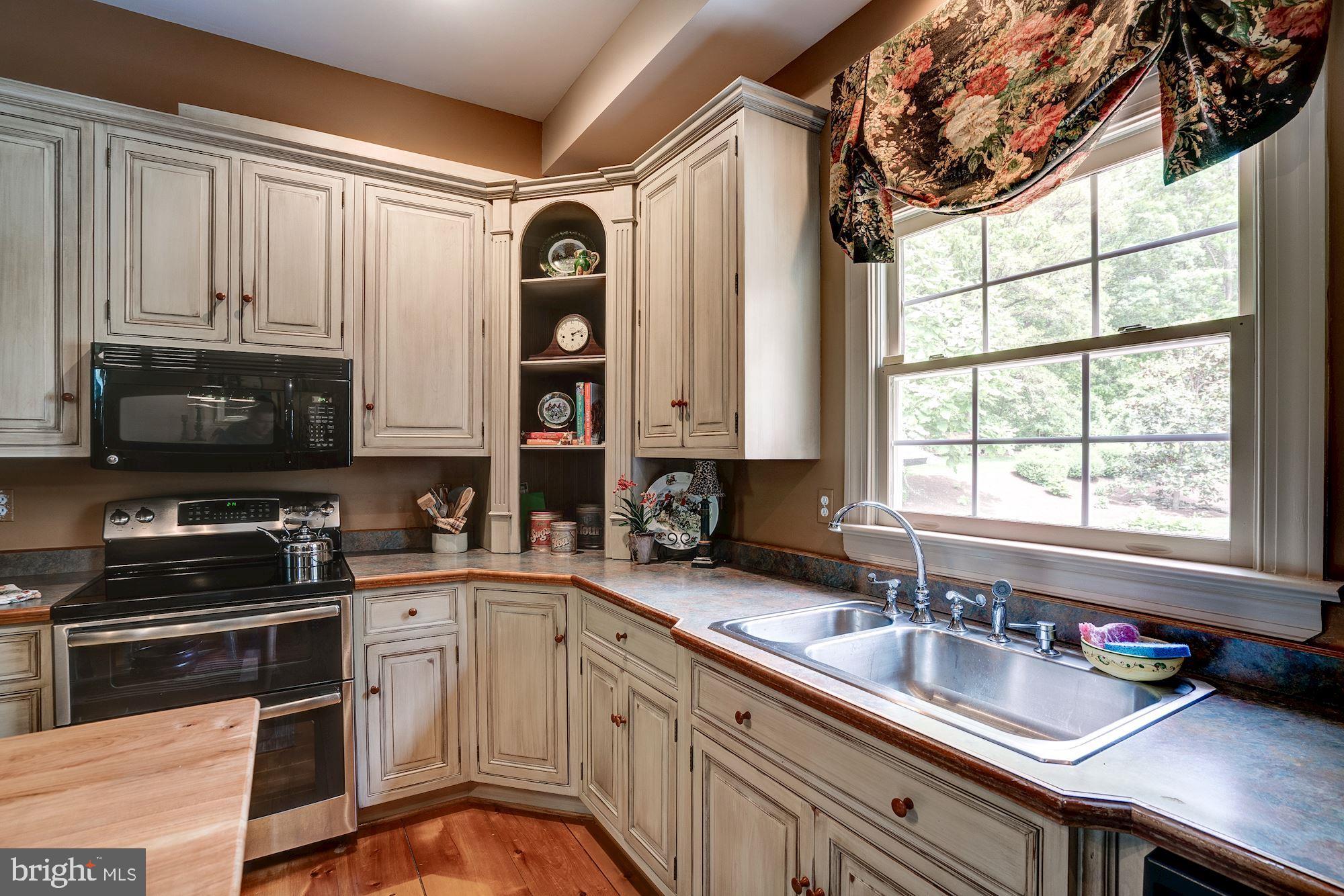 5400 Griffith Road Laytonsville, MD 20882 - Photo 14 of 77 Kitchen