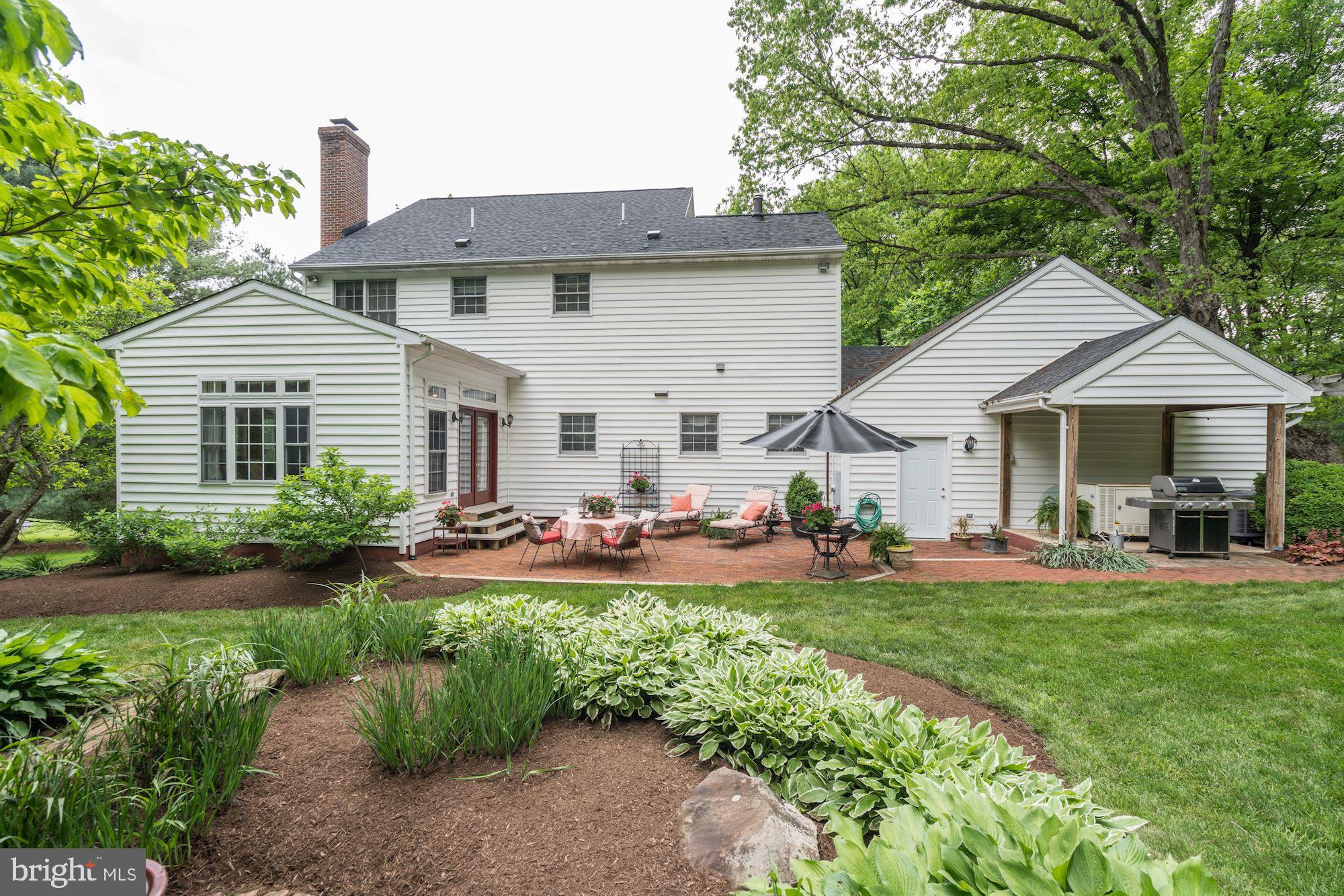 5400 Griffith Road Laytonsville, MD 20882 - Photo 45 of 77 Pretty Landscaping