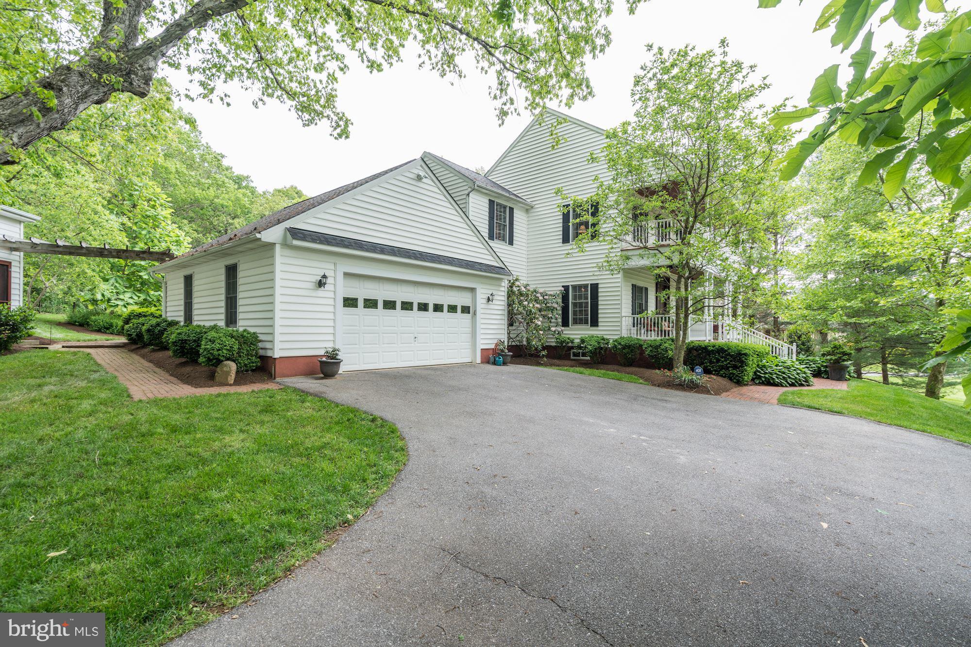5400 Griffith Road Laytonsville, MD 20882 - Photo 58 of 77 2 car garage