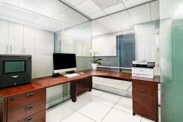 $4,375,000 | 50 West 47th Street, Unit 2007 | Midtown Central