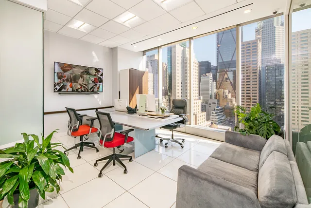$4,375,000 | 50 West 47th Street, Unit 2007 | Midtown Central