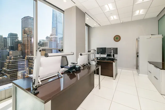 $4,375,000 | 50 West 47th Street, Unit 2007 | Midtown Central