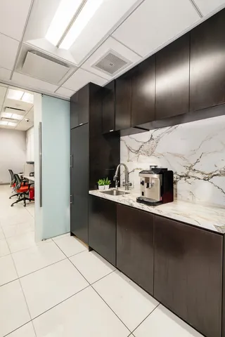 $4,375,000 | 50 West 47th Street, Unit 2007 | Midtown Central