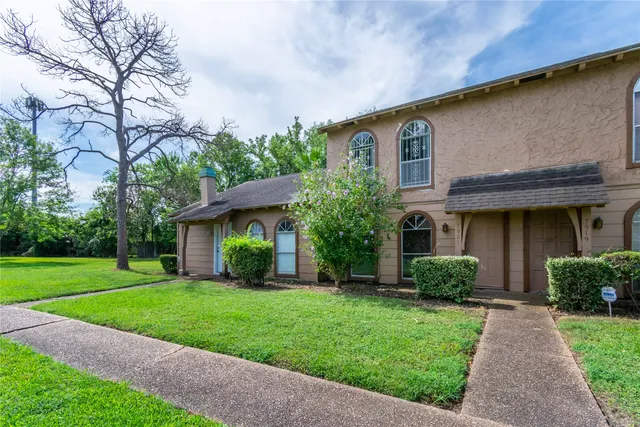 $1,650 | 7921 Cook Road, Houston, TX 77072
